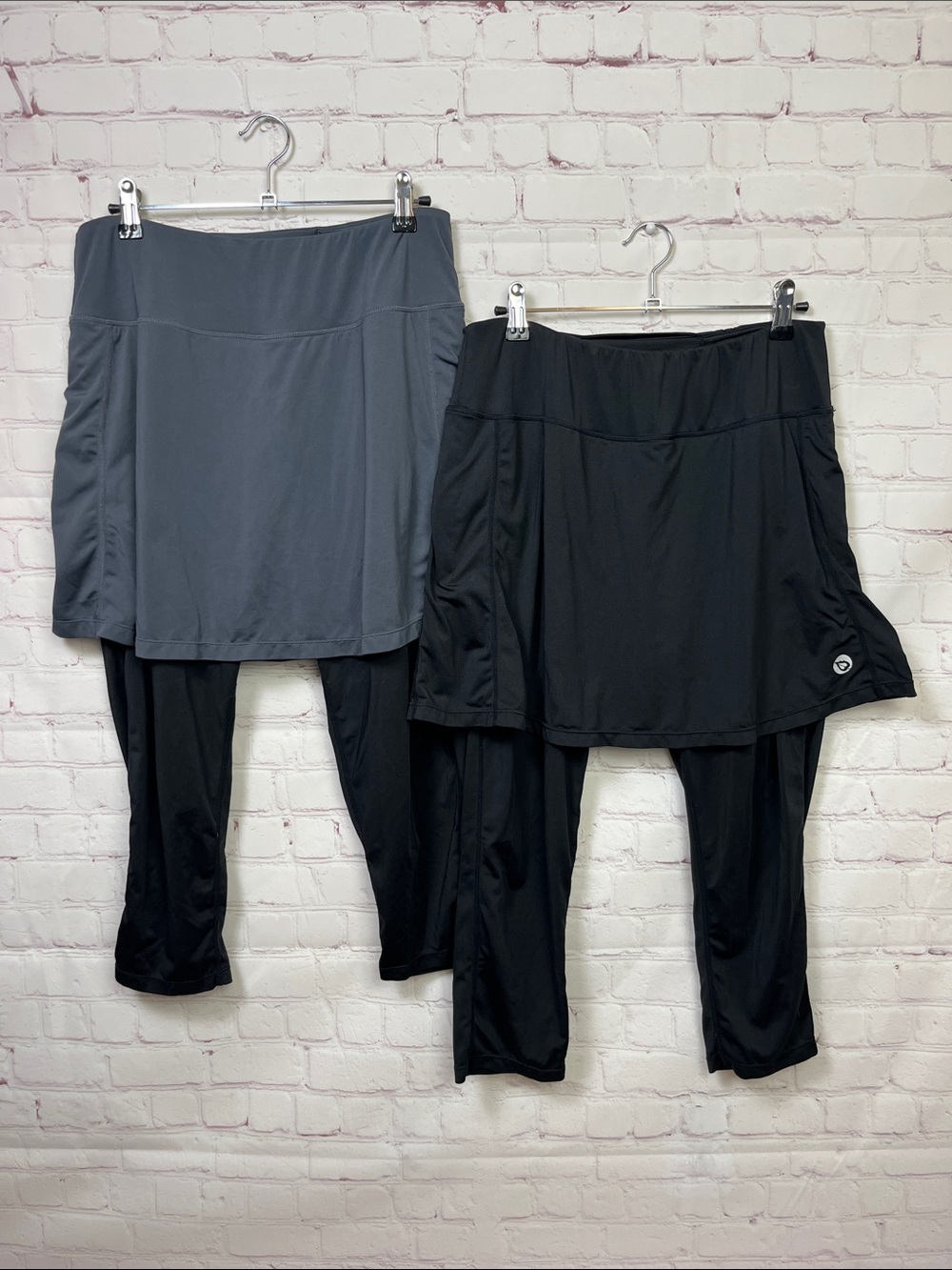 TWO Baleaf Skirted Capri Leggings in Size Large